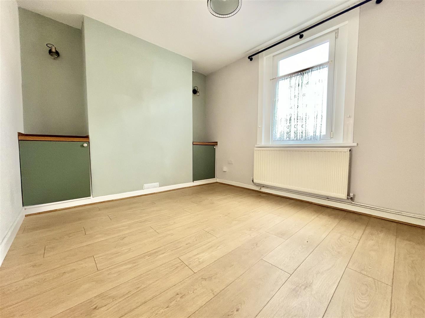 Bellevue, Penclawdd, Swansea, SA4 3YE